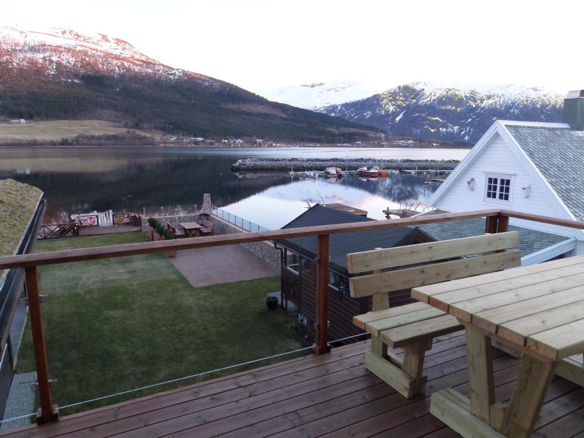 Solstrand Fjord Holiday Eidsvag  Ngoại thất bức ảnh