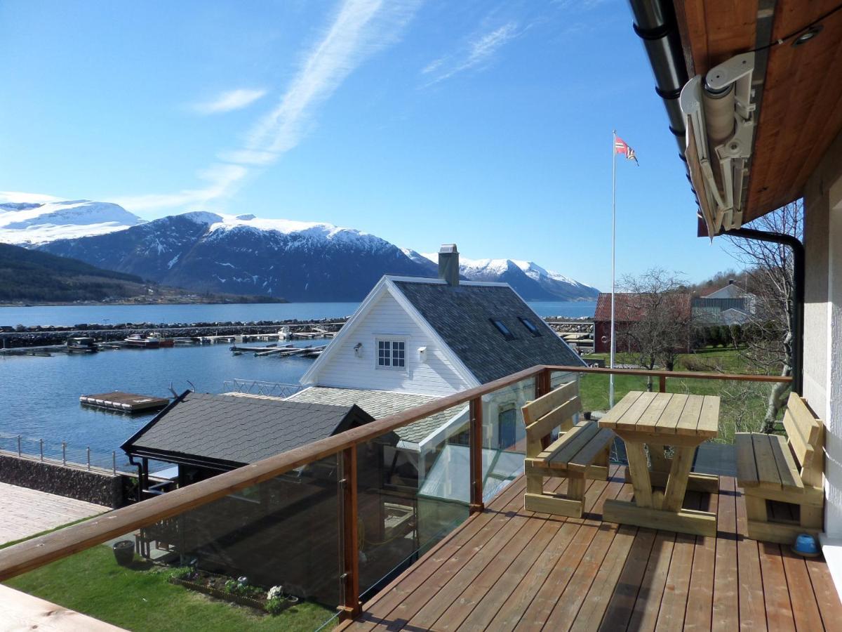 Solstrand Fjord Holiday Eidsvag  Ngoại thất bức ảnh